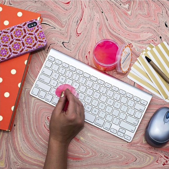 Tech Taffy Dust Devouring Compound - Picture 2 of 4